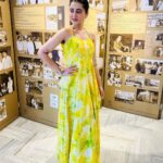 Swastika Dutta Instagram - সব #ফাটাফাটি 🌼 Some moments from the trailer launch of my next big screen release @windowsproduction #FATAFATI 💙 Wearing @bohurupi_santiniketan Summer Collection by @rabhisek Makeup & Hair-do by @me 🥰 #trailerlaunch #mynextmovie #releasingthis12thMay Nandan নন্দন