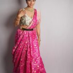 Tanishaa Mukerji Instagram – Shubho Ashtami 🙏💫

Stylist – @parikshaat
Outfit – @payalsinghal
Jewellery – @tyaanijewellery 
Glam – @makeup_by_samriddhi 
Photographer – @wadhwaniyaash 

#Ashtami #DurgaPuja #TanishaMukerji #Festive #IndianFashion #PayalSinghal #Couture #Designer #FestiveWear #IndianWedding #Bengali #BengaliDrape 
#Saree #Pink #Gold #SareeDrape #DurgaPuja2023