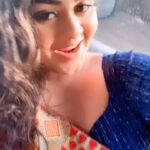 Tanushree Chatterjee Instagram - On the way 🚗 #tanushree#instagood #comedyvideos #beautifullevening#saree#goodevening#sunset#safar#nayasafar#instagram #instamood #trending#viralvideos