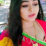 Tanushree Chatterjee Instagram - Ye kisne zadu kia bolo bolo Shree krishna ji ne jadu kia #tanushreechatterjeebhojpur #goodmorning #lovesongs #90s #bhojpuriactress #bhojpuri_song #bhojpuriqueen #bhojpuri #bhojpuriactress