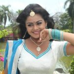 Tanushree Chatterjee Instagram - Janamdin ki bahut sari shubhkamnaye didu 🥀😘 Aap hmesa khush rahiye savasth rahiye bhagwan apko hmesa khush rkhe @yours_tanushree Happy Birthday Meri Jaan