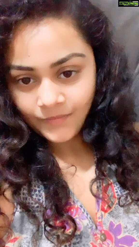 Tanushree Chatterjee Instagram - Watch till end 🤣🤪billi ban gai me to end me #trending #viralvideos #viralreels #viralpost #viralindiareels❤❤ #viralinstagram #instagood #instadaily #instagram #instagaming #instacat