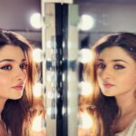 Tanvi Dogra Instagram - Reflecting the best 🔱
