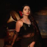 Tanvi Ram Instagram - TIMELESS 🖤 Concept & styling @storiesbysiyahhhh Photography @jibinartist Makeup @_sanaah._ Jewls @golden_cup_fashion_jewellery Outfit @zyraclothing_ Location @azora.hotels
