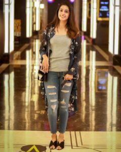 Tanya Ravichandran Instagram - Thts how well yesterday ended 😬😬 
P.C : @arunprasath_photography 

#master #pvr #masterpongal #backtotheatre