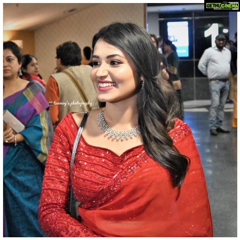 Tasnia Farin Instagram - Premier of “আরো এক পৃথিবী” Photo courtesy: @iamtanmoy.b @tinseltalks