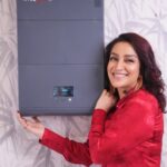 Tisca Chopra Instagram - I love keeping a comfortable yet stylish home .. but power outages are a pain, disrupting work and home life .. I was looking for a sleek and lightweight device that goes with my home. I fell in love with the @exidecare Exide Integra inverter system with its super modern digital display, it’s cutting-edge lithium-ion technology that makes it safe for homes and being spill proof, low maintenance that delivers high-power backup. I am amazed how hassle free a solution this is for modern homes .. get yours now and thank me later! #Exidelntegra #Exide #LithiumIon #SleekDesign #SmartFunctionality #PowerBackup #Inverter #ReliablePerformance #NextGen #NewAge #Techy #IndiaMovesOnExide #ad
