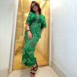 Tisca Chopra Instagram - The heat is on 🥵 Getting by with help from: @chhavviaggarwalofficial @payalpratap @chloe @tribebyamrapali @between_m_e @minerali_store @ritikasachdevaa @indo__ouest @louisvuitton @burberry @minerali_store Cover image shot by the visionary @farazarifansari ♥️ #stayingalive #heat #beattheheat #summer #summerready #readyornot