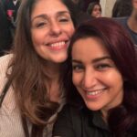 Tisca Chopra Instagram - And it’s a wrap!! What a bunch of insane talents .. @homster @maddockfilms #dineshvijan @poovijan @pankajtripathi #dimplekapadia @anaita_shroff_adajania @devenbhojani.official @sanjaykapoor2500 @therealkarismakapoor @saraalikhan95 @itsvijayvarma @grushakapoor24 @aashimgulati @suhailnayyar @linesh.desai @dawar.vikram & the rest of the awesome cast and crew (please add yourselves to the list in the comments) #newwork #murdermubarak #actor #shoot #work #whoreadsmyhashtags The Imperial, New Delhi