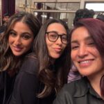 Tisca Chopra Instagram - And it’s a wrap!! What a bunch of insane talents .. @homster @maddockfilms #dineshvijan @poovijan @pankajtripathi #dimplekapadia @anaita_shroff_adajania @devenbhojani.official @sanjaykapoor2500 @therealkarismakapoor @saraalikhan95 @itsvijayvarma @grushakapoor24 @aashimgulati @suhailnayyar @linesh.desai @dawar.vikram & the rest of the awesome cast and crew (please add yourselves to the list in the comments) #newwork #murdermubarak #actor #shoot #work #whoreadsmyhashtags The Imperial, New Delhi