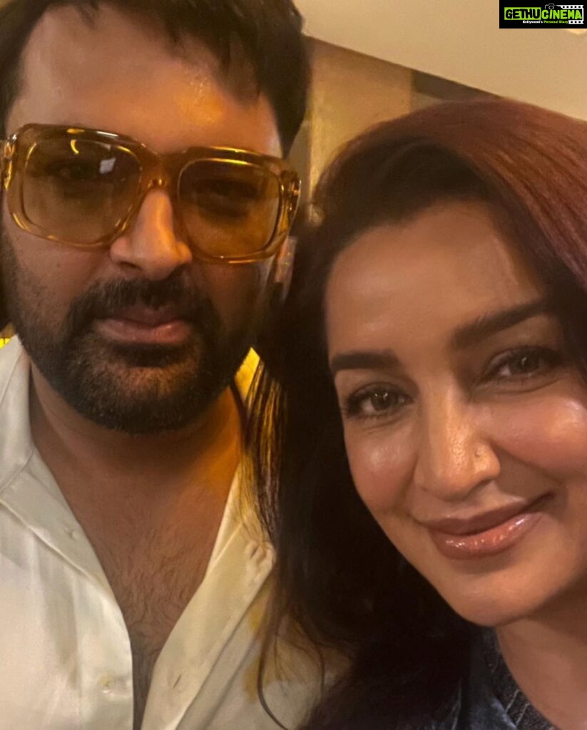 Tisca Chopra Instagram - So last evening I had the best time, not only because I had the cutest, most excited date but also because @nanditadasofficial was directing #Zwigato .. which is such an insight into the lives of people who make our lives so much easier .. Second my dear @sameern @segaldeepak @lordmeow and team @applausesocial were producing and finally our dearest @kapilsharma did such a fine job as an actor, I am blown .. @shahanagoswami of course is forever spot on 👏🏼 All in all .. all a fun movie night ♥️ #zwigato #movie #theatre #date #mstara #aboutlastnight PVR ICON, Infinity Mall, Andheri West, Mumbai