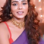 Tuhina Das Instagram - The mesmerizing beauty of Durga Maa’s face always leaves me in awe. 😍 The glow on Her face reflects the love, care and devotion with which an idol maker shapes Her idol. Inspired by it, I wanted to share the little acts of love and care that I put into my face to make it glow too. ✨🤍 @PondsIndia #PondsPujorial #PondsDuggaDugga #DuggaDugga #Pujo2023 #SkinCare #Ad Thank you team @talentwala.in 💕 Mumbai - मुंबई
