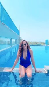 Tuhina Das Instagram - #sunday on my mind 💙🦋🐚🏝️

#trendingsongs #trendingreels #tuhinadas #vacay #lovefromt