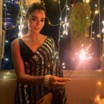 Tuhina Das Instagram - May your inner sparkle never dim. Happy #Diwali Folks! 🪔❤️🫠 #happydiwlai2023 #happydipaboli🪔🎉 #look3 #festival #celebration #light Mumbai, Maharashtra