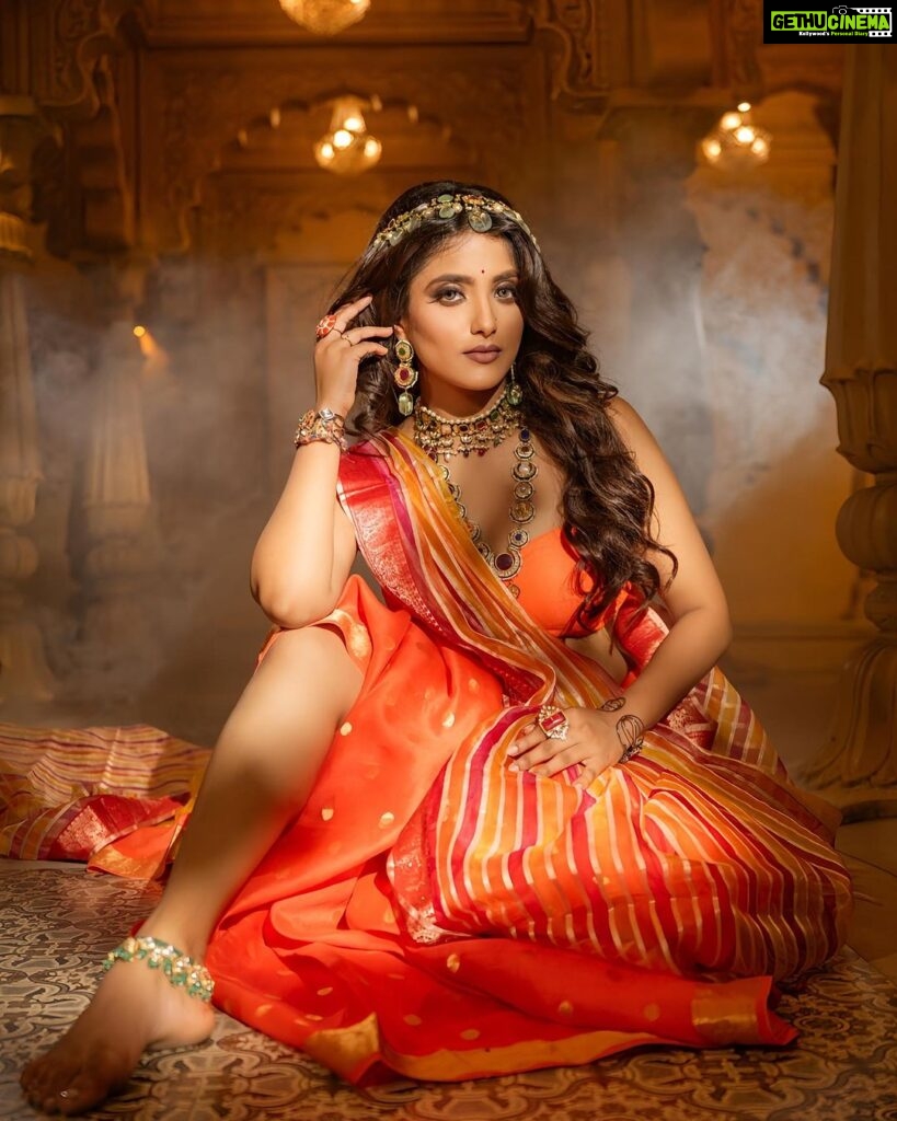 Ulka Gupta Instagram - DAY 1 featuring @ulkagupta as the Modern Indian Goddess where she represents the color orange🧡 . Orange signifies the vibrant energy of life and the color represents the power and positivity brought by Goddess Kushmanda. It's a day to pray for happiness, health, and prosperity. . Shoot Concept & Look Designed By:- @nehaadhvikmahajan @bridalsbynam @imuseacademy . 💄MUA , Hair & Styling :- @nehaadhvikmahajan . Assistant Stylist:- @styleby_vaishnavi . 🥻Saree :- @neerusindia . 💍Jewelery :- @sonisapphire . 🎥:- @deepakdasphotography @kakali_das_photography . 📍Location:- @setsinthecity.in #ulkagupta #makeup #ootd #nehaadhvikmahajan #makeupbyme💄 #nammakeovers #bride #to #be #bridal #look #bridalmakeupartist #destinationweddingmakeupartist #weddingmakeup #hair #hairstyling #nammakeovers #bollywood #television #makeupartist #mumbai #traveller #all #over #the #globe