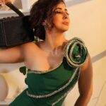 Urmila Matondkar Instagram - #friyay Hey I’m ready to Rock the weekend..are you 💃💃💃 #friday #fridaymood #fashion #fun #dance #music #weekend #weekendvibes