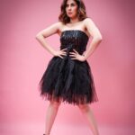 Urmila Matondkar Instagram - Dolled Up 🌟⭐️🌟⭐️ Dress @amybillimoria HMU @vijaysharmahairandmakeup Pics @vjsolankii