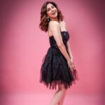 Urmila Matondkar Instagram - Dolled Up 🌟⭐️🌟⭐️ Dress @amybillimoria HMU @vijaysharmahairandmakeup Pics @vjsolankii