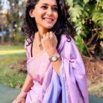 Urmilla Kothare Instagram - Can't stop smiling 😀 Styled by @s_sonniya Clicked by @prasad031290 #saree #sareelove #ootd Mumbai - मुंबई