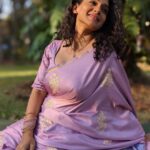 Urmilla Kothare Instagram - Can't stop smiling 😀 Styled by @s_sonniya Clicked by @prasad031290 #saree #sareelove #ootd Mumbai - मुंबई