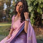 Urmilla Kothare Instagram - Lilac, a very unusual color. Wearing it for the 1st time @s_sonniya thank u for beautifully styling me in this one. Clicked by @prasad031290 Mumbai - मुंबई