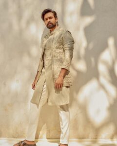 Vaishnav Tej Instagram - Minty for the beautiful wedding #varunlav 
Styled by - @ashwin_ash1 & @hassankhan_3 
Style team - @ahmedxmirza
Outfit - @shantanunikhil 
Shoes - @shutiqofficial 
Shot by - @arifminhaz  Make up - @vamsi_makeupartist Hair - @stylist_pranav  Costumer - @chraju139