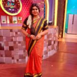 Vichithra Instagram - Today, kandangi saree special ..... Wearing kandangi saree today for #cwc4 Don't miss today's traditional thalai vazhai ilai Episodes. #fun #entertainment #styling by @anitha.mohan.5477 Lovely orange black combination silk saree. #sareelove #sareelover #silksarees #orange #orangeblack #pattusaree