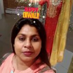 Vichithra Instagram - Diwali shopping achcha...... #instareelsindia❤️ #diwali2022 #shopping #reelsforu