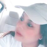 Vichithra Instagram - Back online ......... 🖐🖐🖐🖐🖐🖐🖐🖐🖐🖐 #myfavauritebgm #coolvibes #myfavouritesong #chennaifashionblogger #instareels #white #hi #reelsforu #sportswear #reelsinstagram #caps