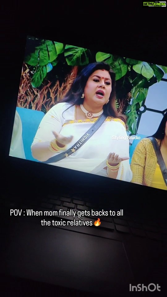 Vichithra Instagram - I know the moms will be checking out @vichu_90 mam's bangles only,not to worry! It was customised especially for her weekend episode by one and only @styling.studio_ ❤️ Seeing our work in a global space is an honour and we knew our work would take us there 🔥 Thanks @vichu_90 and team for the opportunity. Dm to make your order today❤️