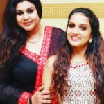 Vichithra Instagram - She is 50 but still growing younger and prettier... @brindamurali72 🥰😍🤩❤❤❤ Meeting friends after a long time #birthdaybash #funtime #metime #party #actress #picofinstagram #black #friendsforever #page3magazine #tamilactresses #dress #lace #time