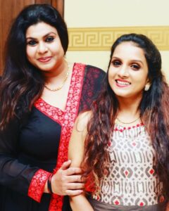Vichithra Instagram - She is 50 but still growing younger and prettier... @brindamurali72 🥰😍🤩❤❤❤
Meeting friends after a long time 
#birthdaybash #funtime #metime #party

#actress  #picofinstagram #black 
#friendsforever #page3magazine #tamilactresses 
#dress  #lace  #time