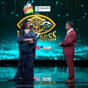 Vichithra Instagram - Sharing the stage with the legend @ikamalhaasan himself as a surreal moment♥️ without you guys , this wouldn't be possible 🔥 support panunga chellangale , as always do for me ! Love you as always guys 💯

@vijaytelevision @disneyplushotstartamil