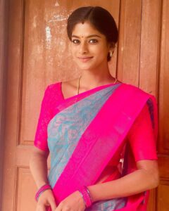 Vinusha Devi Instagram - சுபம் ! #barathikannamma 

I’m always grateful to my guardian angel @praveen.bennett  sir thank you for making me play KANNAMMA ❤️

I’m filled with gratitude towards the entire BK TEAM & my co - actors Thank you so much for all your hardwork & support ❤️ @arun_actor @rupasree01 @raksha_vibes @lisha_hema @sugesh_quasiofficially @aruljothi_arockiaraj @rishi0408 @farina_azad_official  @rekhaharris @actorsabari  @thamaraiselvisarathy_official @actor.rajkumar 

Special thanks to @vijaytelevision @globalvillagers for making this beautiful and successful journey of barathikannamma ✨

I would like to thank all of my audiences and families that i will be forever grateful for your unconditional love & support after the replacement to till date❤️ With all your love and support Barathikannamma is a successful project today ❤️ 

KANNAMMA To Be continued… 
Need all your blessings, love & support for #barathikannamma2 

WITH LOVE, 
- Vinusha Devi ❤️