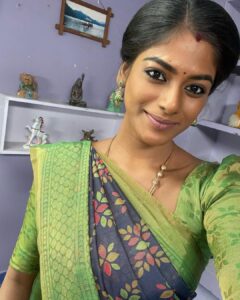 Vinusha Devi Instagram - சுபம் ! #barathikannamma 

I’m always grateful to my guardian angel @praveen.bennett  sir thank you for making me play KANNAMMA ❤️

I’m filled with gratitude towards the entire BK TEAM & my co - actors Thank you so much for all your hardwork & support ❤️ @arun_actor @rupasree01 @raksha_vibes @lisha_hema @sugesh_quasiofficially @aruljothi_arockiaraj @rishi0408 @farina_azad_official  @rekhaharris @actorsabari  @thamaraiselvisarathy_official @actor.rajkumar 

Special thanks to @vijaytelevision @globalvillagers for making this beautiful and successful journey of barathikannamma ✨

I would like to thank all of my audiences and families that i will be forever grateful for your unconditional love & support after the replacement to till date❤️ With all your love and support Barathikannamma is a successful project today ❤️ 

KANNAMMA To Be continued… 
Need all your blessings, love & support for #barathikannamma2 

WITH LOVE, 
- Vinusha Devi ❤️