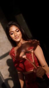 Vinusha Devi Instagram - 'Best Find- Vijay Television Awards-2022' 

Nothing short of a dream! 🥺

From dubsmash days to sleepless nights of doing reels to the place where I stand today! 

A very enriching journey through out with ups and downs and a lot of people putting up with me, rooting for me and giving me a pat everytime, this one is for each of you who travelled with me throughout by showering immense love every single time.

Love you ❤️🌏

Outfit : @studio149 

Vc: @haran_official_ 

#vinushadevi #bestfindoftheyear #bharathikannamma @vijaytelevision
