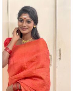 Vinusha Devi Instagram - #happynewyear2023 ❤️ 

#vinushadevi #barathikannamma #kannamma #newyear #positivevibes #omnamahshivaya #omsairam