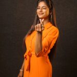 Vinusha Devi Instagram - Watch barathikannamma season 2 team on #startmusicseason4 today @vijaytelevision and have a entertaining sunday 🧡 #vinushadevi #barathikannamma2 #kannamma #chithra