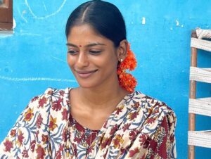 Vinusha Devi Instagram - Kanagabaram poo 🌿🧡

#vinushadevi #native