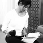 Vinusha Devi Instagram - Mornings with latte and a good book ❤️ Shot by @gk_.photography._ Mua @smokey_makeupbar_ #vinushadevi #goodmorning #recent4recent