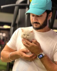 Vishnu Instagram - #meow 🤍