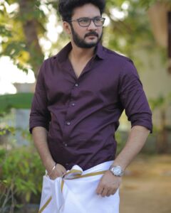 Vishnu Instagram - A simple Veshti n shirt looks better than a thousand business suits 😎
P.c @storiesbysidhu thanx for a amazing pics machan 🙌🏻 
.
.
.
#traditional #veshtisattai #love #passion #goals #kollywood #fitness #model #befit #actorlife
