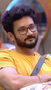 Vishnu Instagram - Andha kuzhandhaiye neenga dhaan sir 😅
#VishnuVijay #KamalHaasan #Disneyplushotstartamil #RendulaOnnuPaakkalaam #BiggBossTamil #BBT #BBTamilSeason7 #பிக்பாஸ் #VijayTelevision #VijayTV #VishnuVijay #VVonBB7 #VVians #VishnuVijayFans
#VishnuVijayForLife #VVLove