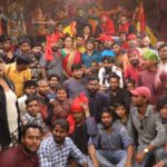 Yamini Singh Instagram - GODFATHER, ये सिर्फ़ फ़िल्म का नाम नहीं बल्कि मेरे लिये मेरे ज़िंदगी के सबसे एहेम 32 दिन है, मैं 5 साल मेहनत की बहुत मेहनत की और जितनी समझ मुझे थी उस हिसाब से अच्छी फ़िल्में भी की , पर कहते है ना के वो काम ज़रूरी नहीं सही हो जो आपको अच्छा लगे इसलिए जब आगे बढ़ना हो तो अपने से ज़्यादा समझ और सूज बूज़ वाले व्यक्ति की सलाह ले, Seriously godfather एक ऐसी कहानी है जो जब मुझे सुनाई गई तो बस मुझे लगा के अगर मैंने ना किया तो और कोई कर लेगा और शायद सही नहीं होगा 😅,इस बेहतरीन फ़िल्म के लिए दो लोगों को दिल से धन्यवाद @parag.patil.style.cinema sir ❤️आप और @khesari_yadav sir🖤 अगर आप दोनों ना होते तो शायद मैं अपनी क़ीमत कभी जान ही ना पाती , सबसे अलग कहानी और एक challenging role के लायक़ मुझे समझने के लिए जितना आभार व्यक्त करूँ उतना कम होगा । @rakeshrprince sir @subodhseth5 sir आप दोनों ने भी मुझे मौक़ा दिया और सम्मान प्यार बहुत दिया। अब बस आप fans से यही गुज़ारिश है के जब भी ये फ़िल्म Godfather जब भी रिलीज़ हो , आपलोग ज़्यादा से ज़्यादा प्यार देना क्यूकी ये इसकी कहानी हमारी आज की ज़िंदगी में होने वाली बहुत सच्चाइयाँ बयान करती है , और तो और ये फ़िल्म technicians की सच्ची मेहनत का नतीजा है। प्लीज़ प्यार दीजियेगा । हर एक व्यक्ति ने बहुत मेहनत की है इस फ़िल्म को बढ़िया बनाने में , इसकी छोटी सी झलक post कर रही हूँ मैं । ❤️🌎
