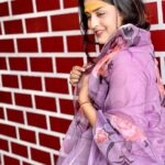 Yamini Singh Instagram - Happy Birthday queen 👸 💓 💗 @yaminisingh_official @khesari_yadav तमन्ना करते हो आप जिन खुशियों की, वह खुशियां आपके क़दमों में हो, भगवान आपको वह सब हक़ीक़त में दे, जो सोचा आपने सपनों में हो! Ｈａｐｐｙ・Ｂｉｒｔｈｄａｙ