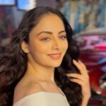 Zoya Afroz Instagram - Radiant Smiles Forever :) #vanityfair #shootdiaries #happyonset 💄 : @ssk_makeupofficial 📸 : @shadank_photography