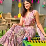 Aahana Kumra Instagram - Once a sunshine girl 🌞 🌞 Always a sunshine girl 😘🌞🌻👒🌻 Outfit : @kalista.official Earrings : @rubans.in Shoes : @oceedeeshoes Styling : @juhi.ali Make up : @malcolm_m_fernandes Hair : @nilamjadhav1086 #thursdaythoughts . . . . #thursday #trending #treningreels #trendingreelsvideo #reelsinstagram #reelitfeelit #animal #aahanakumra #thursdayvibes #thursdate Vadodara, Gujarat, India