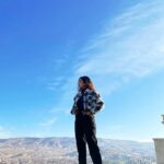 Aakanksha Singh Instagram - The sun and the shine 🩵 Morning people 😁