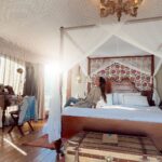 Aakriti Rana Instagram - Wow I am staying in one of the Most Expensive Camps in India. It’s absolutely beautiful! We drove from Kargil to Leh for this with #defenderjourneys and I had to share this Uber luxurious stay with you guys! Watch till the end for a surprise 🤣 @landrover_in @Cougar__Motorsport #CougarMotorsport #partnership #aakritirana #camping #india #luxury #glamping #leh #thiksay #thiksaymonastery #travelblogger #indiantravelblogger