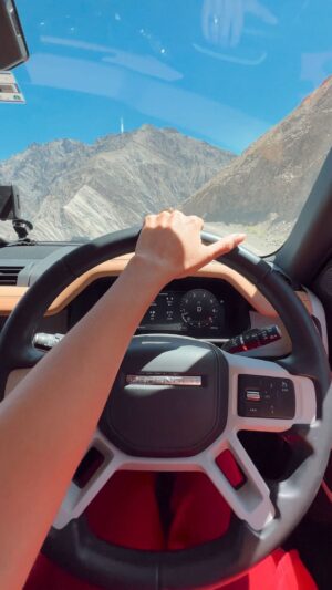 Aakriti Rana Instagram - Man I was dying to go to Ladakh! This place never ceases to amaze me! I studied here for 2 years when dad was posted here in 2000-2002 and completely fell in love! This is where I learnt how to drive ❤️

Here with @landrover_in and we drove the Land Rover Defender from Srinagar to Leh. Want an incredible drive! 

#DefenderJourneys @Cougar__Motorsport #CougarMotorsport #partnership #aakritirana #travelblogger #landeoverdefender #offroading #ladakh #india #incredibleindia #transitionreels